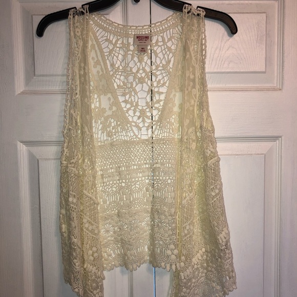 Cream Lace Vest - Picture 1 of 3